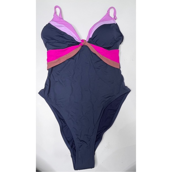 Robin Piccone Billie Twist Front One-Piece Swim Crew Size 10 - Picture 3 of 7